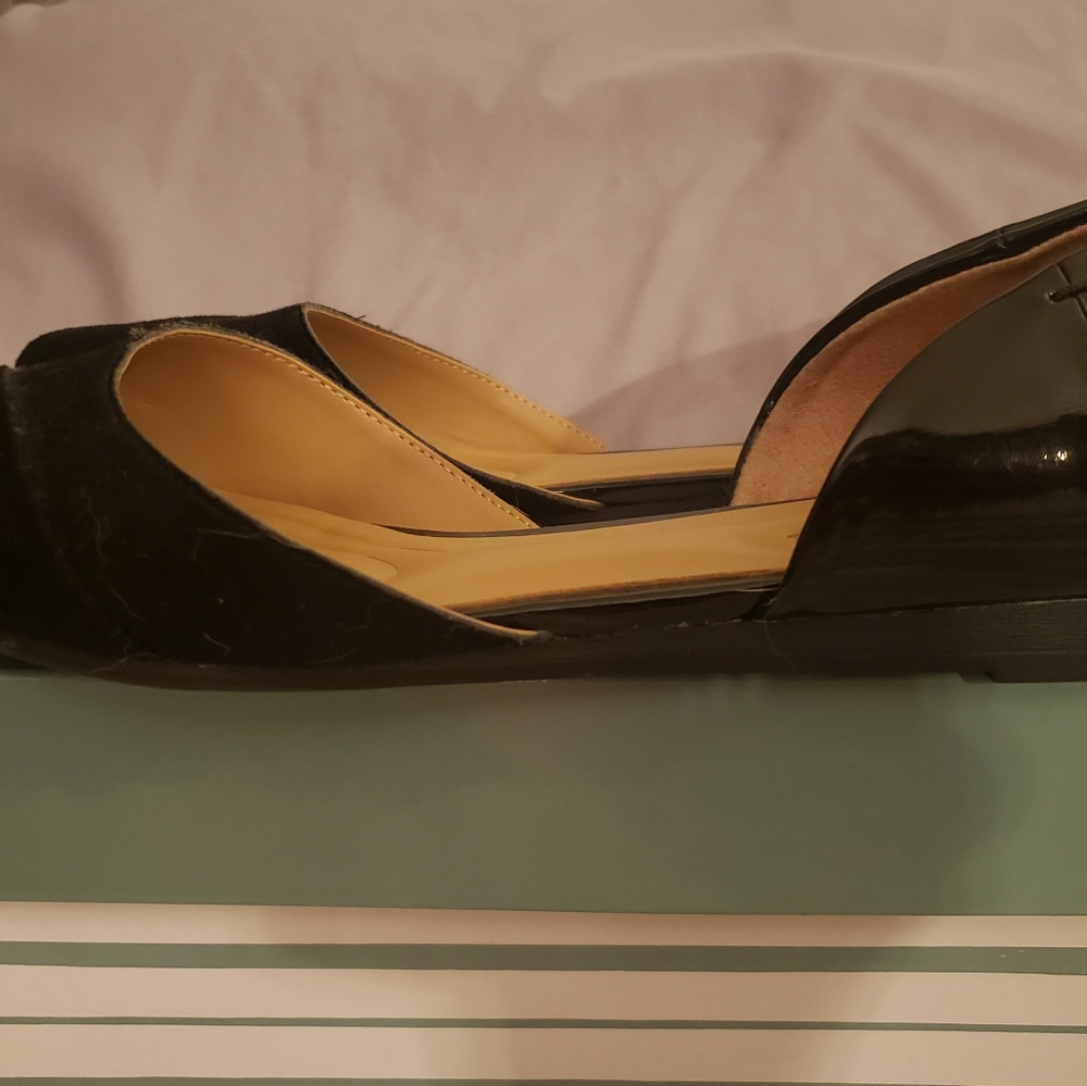 New black patent and cloth open flats.